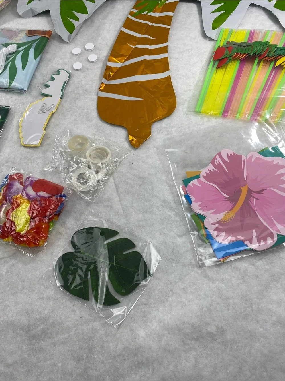 Tropical Aloha Birthday Party Decorations - Multicolor